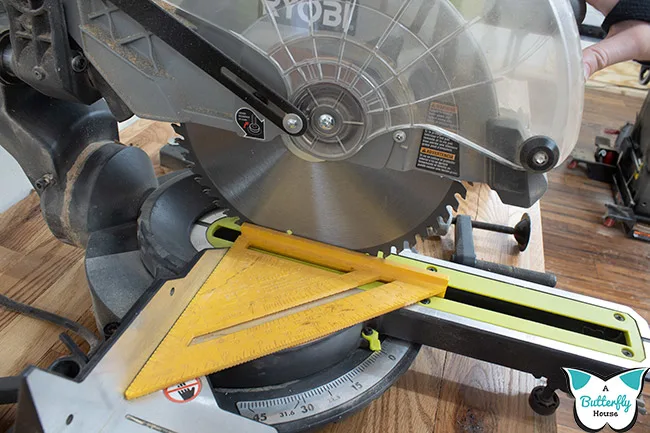 Miter saw not Cutting Straight