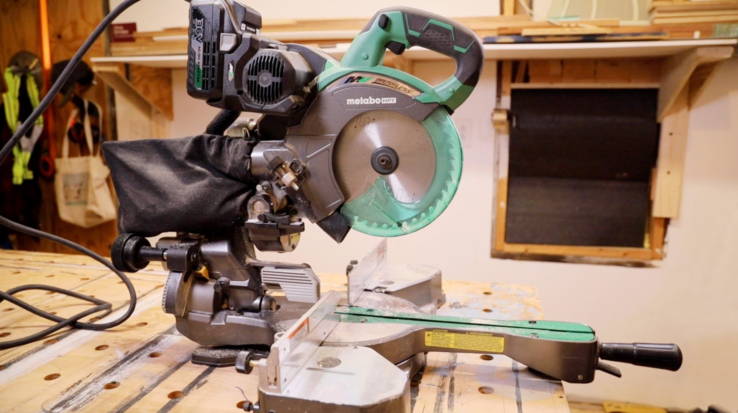 What is a Compound Miter Saw